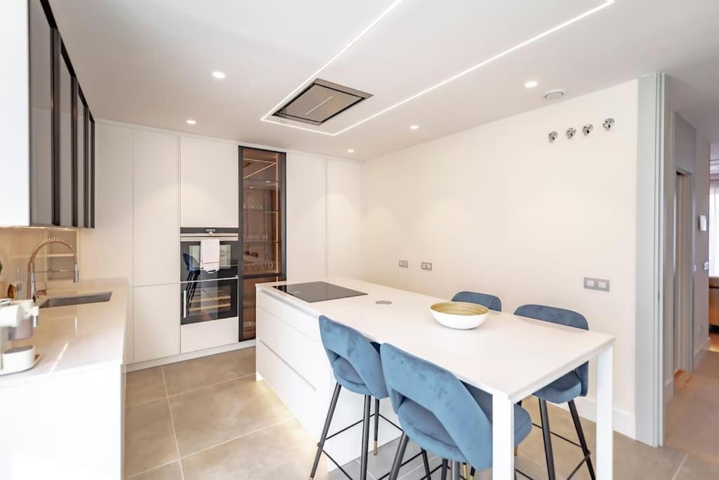 Penthouse Private Jacuzzi Castellana Apartamento