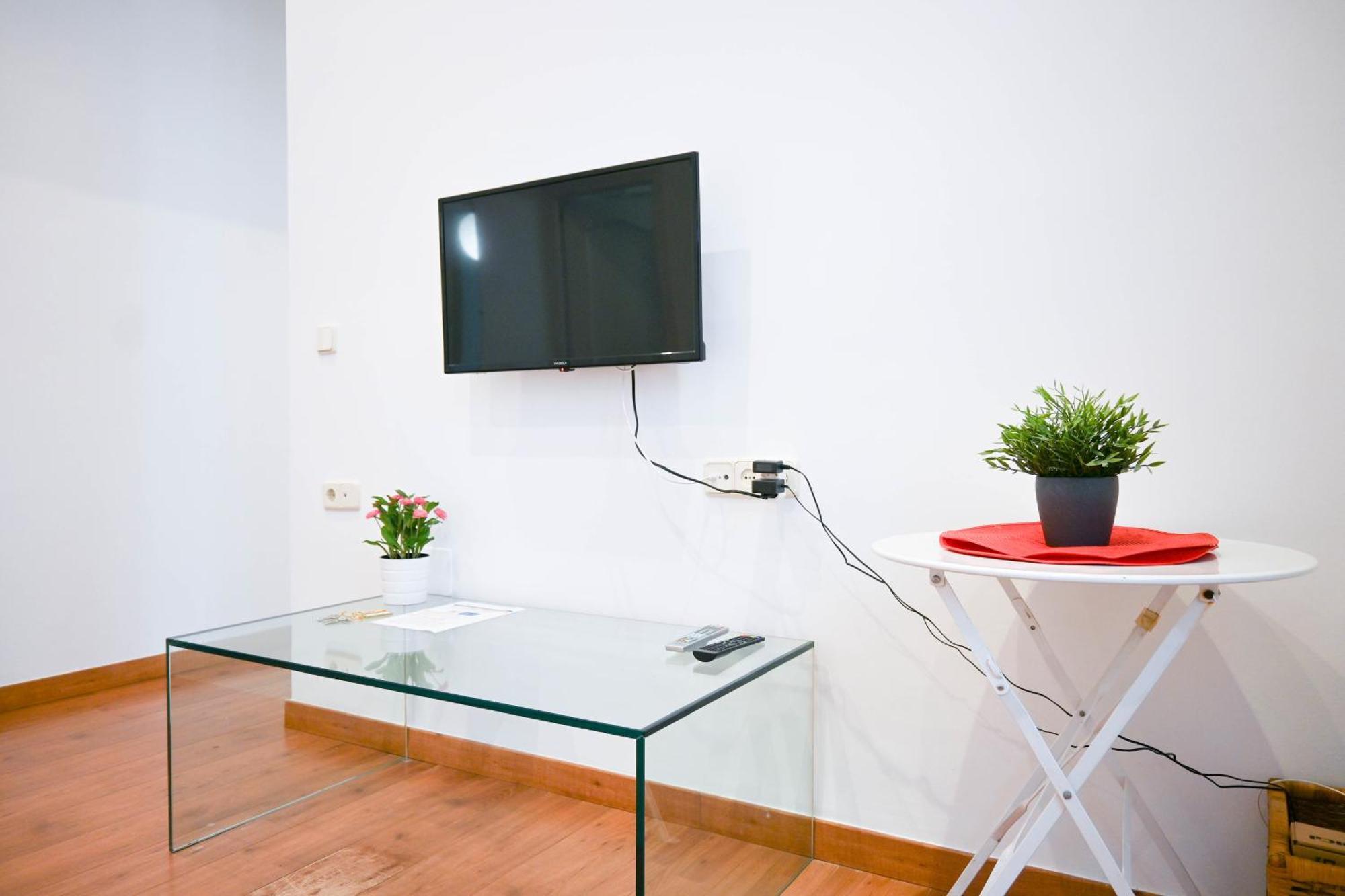 Apartment For Encantador Temporal En Chamartin Tu Refugio De Comodidad En El Corazon De La Ciudad Ars20 Madrid