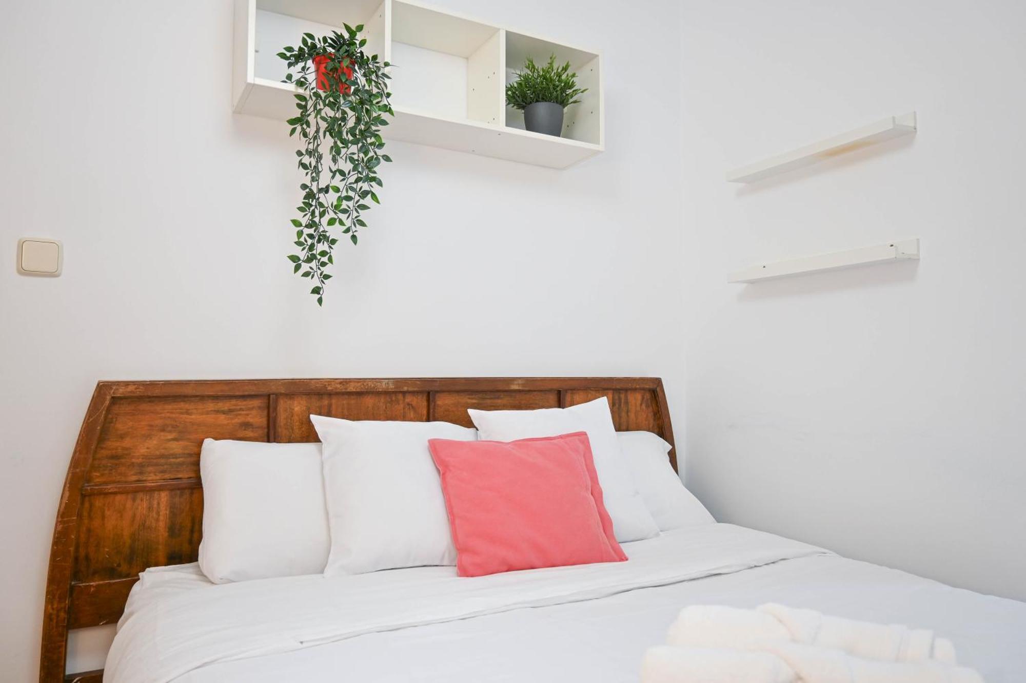 Apartamento For Encantador Temporal En Chamartin Tu Refugio De Comodidad En El Corazon De La Ciudad Ars20 *