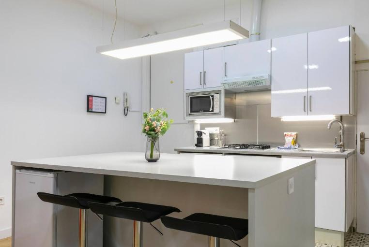 Apartment Charming Vistillas - Madrid