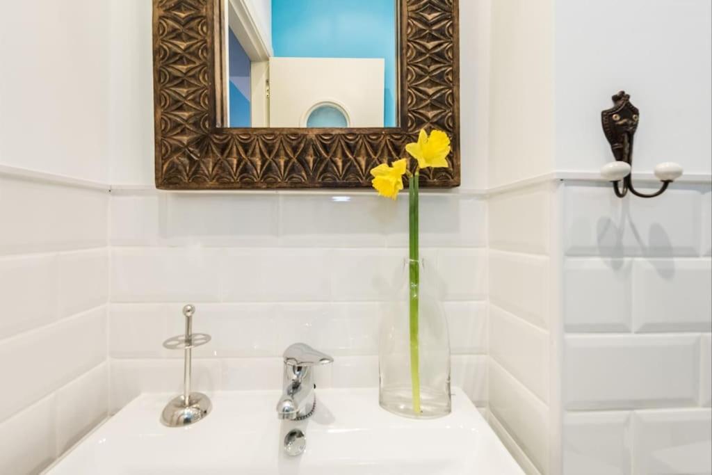 Your Cozy Nest Plaza Mayor - Sol - Rastro - Wifi - Almendro Apartment *