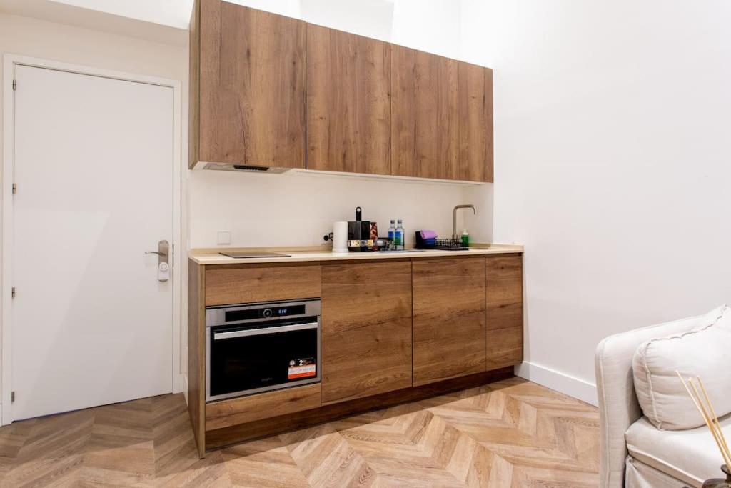 Apartment #5 New Duplex 2 Bedroom Flat In City Center