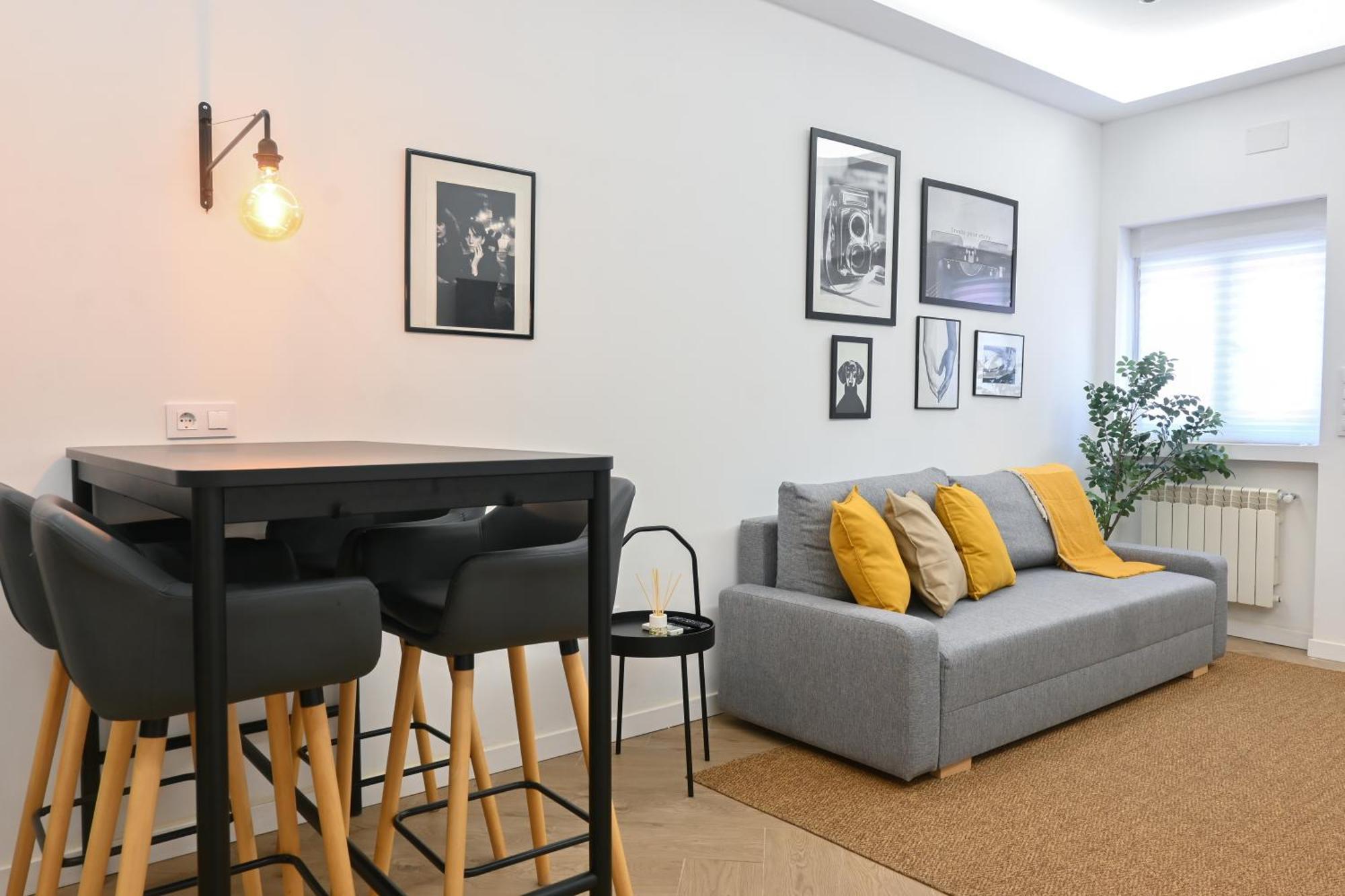 Apartamento For You Encantador Apartamento Temporal De Un Dormitorio Con Patio En Vallecas Fig57b *