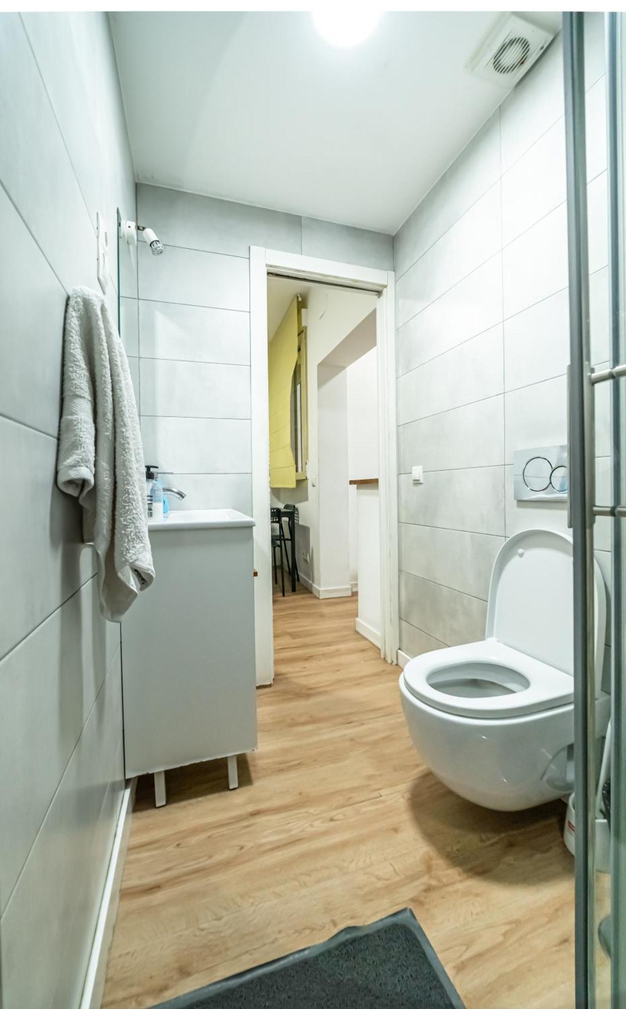 Lejlighed New Flat , Modern , Wifi, 10min Sol, 5 Reina Sofia Madrid