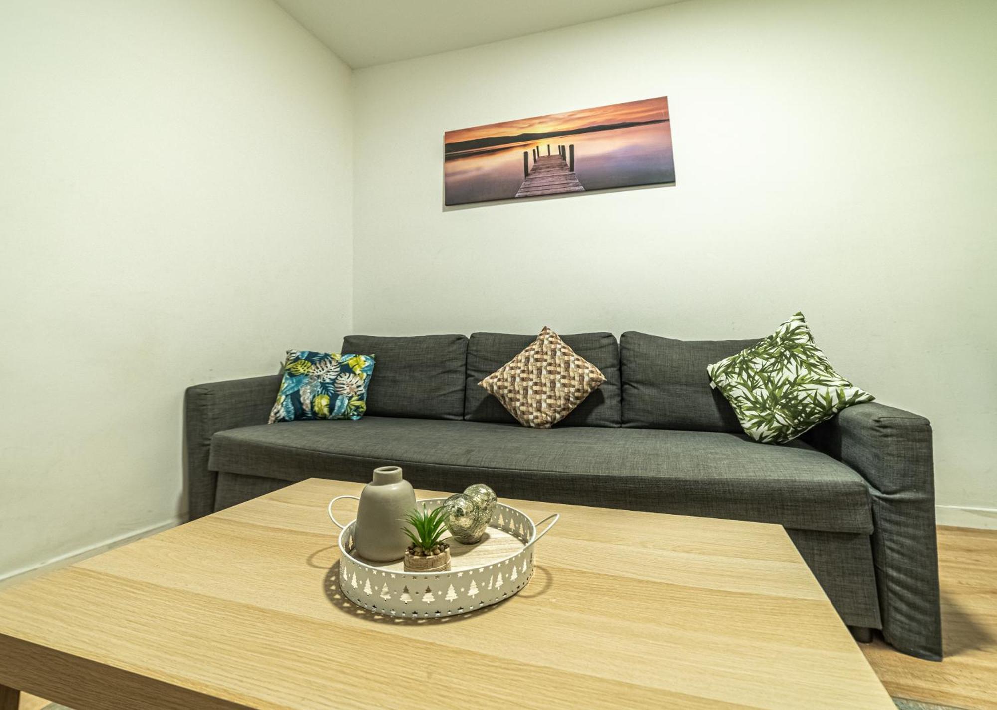 New Flat , Modern , Wifi, 10min Sol, 5 Reina Sofia Madrid