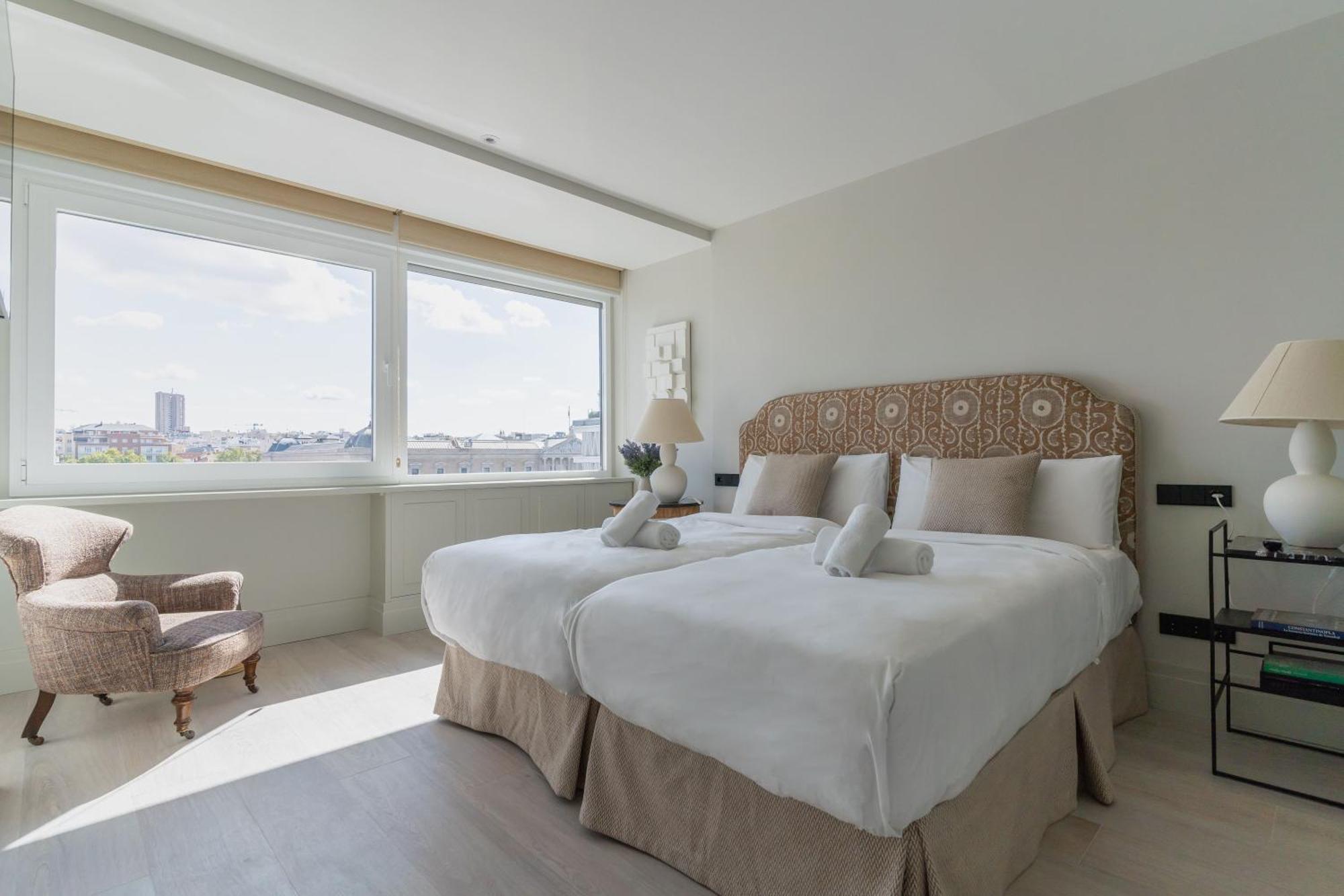 Apartment Amazing With Views To Colon-2bdr 2bths