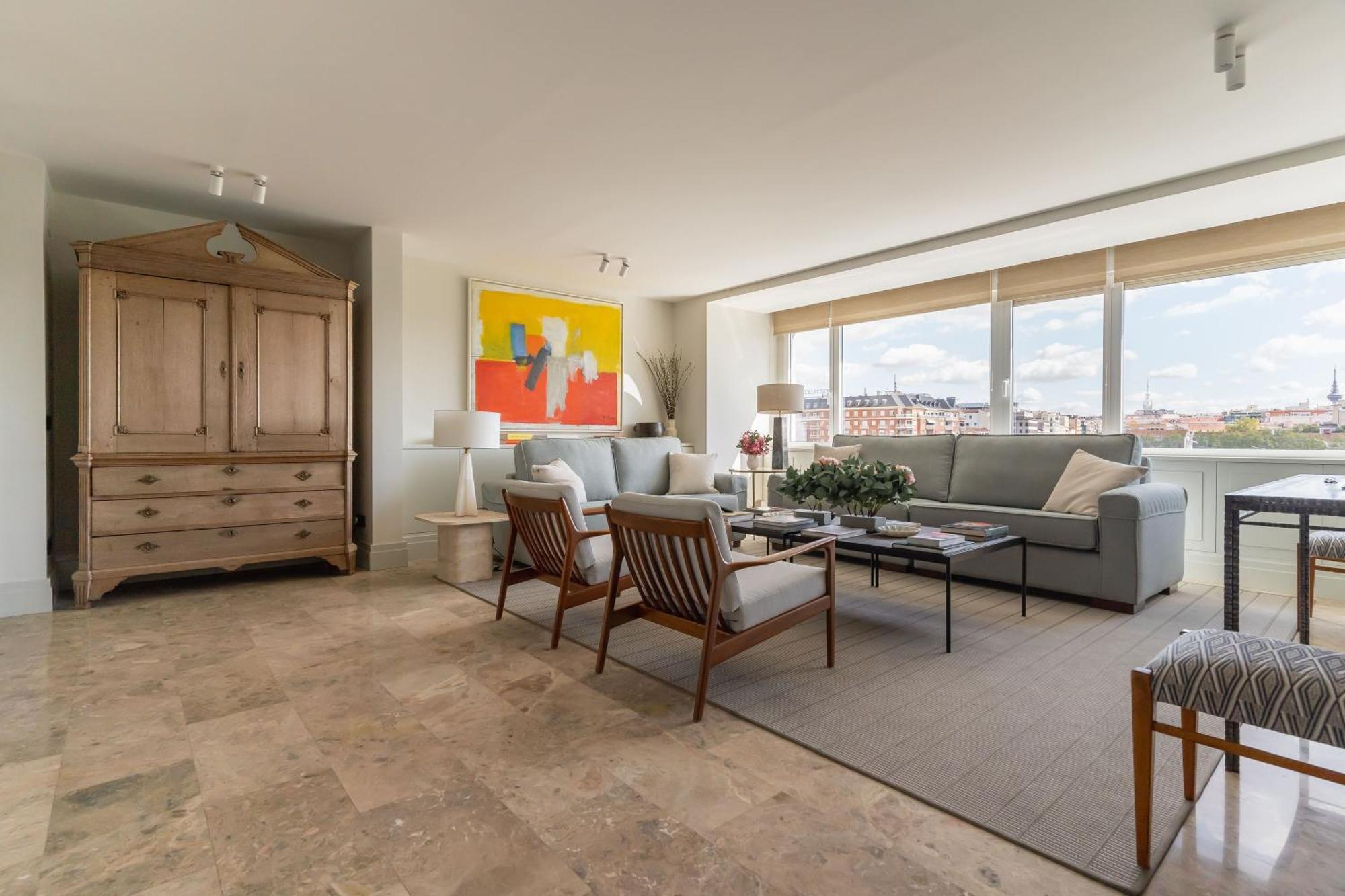 Amazing With Views To Colon-2bdr 2bths Apartment Madrid