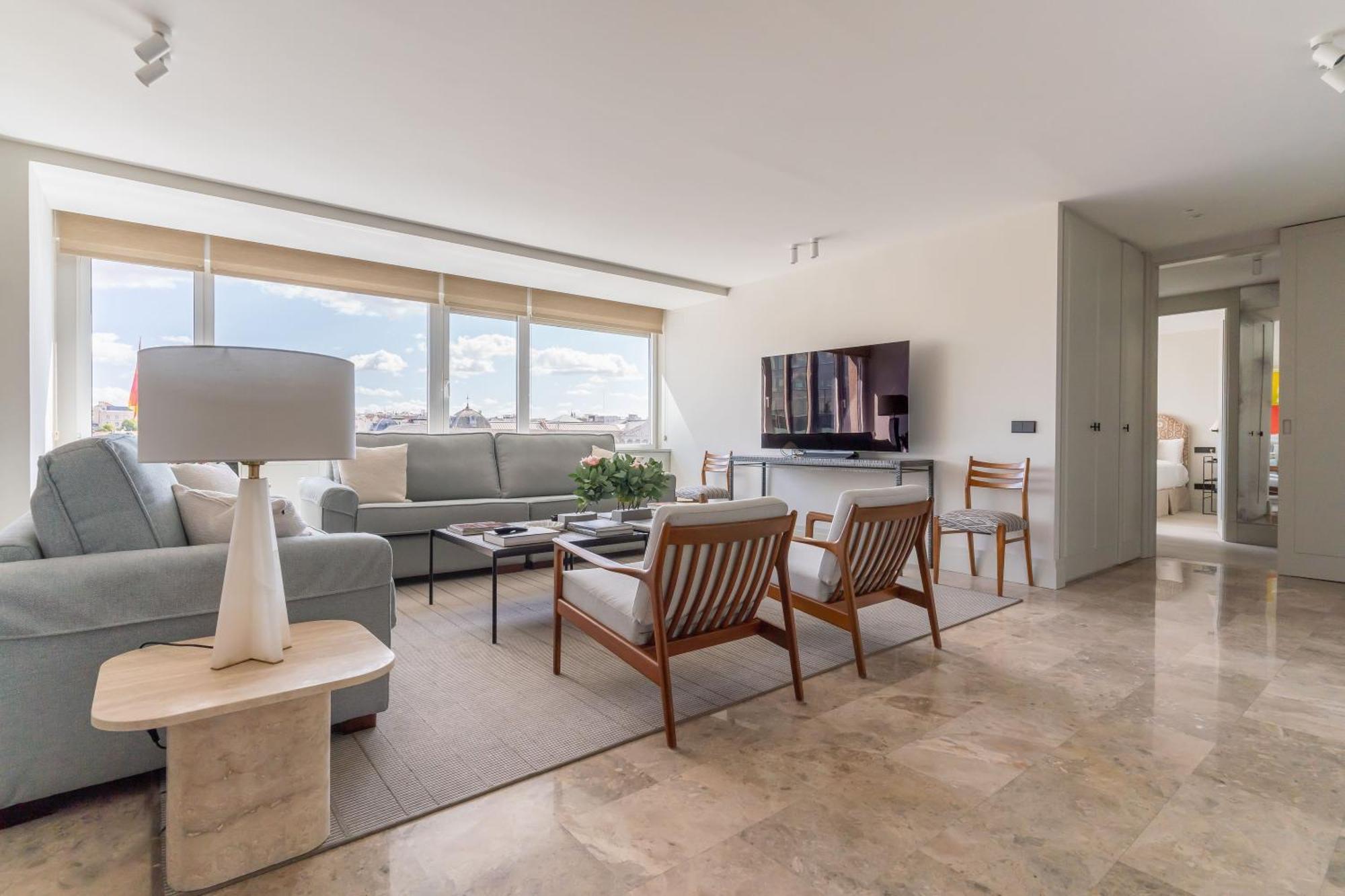 Apartment Amazing With Views To Colon-2bdr 2bths