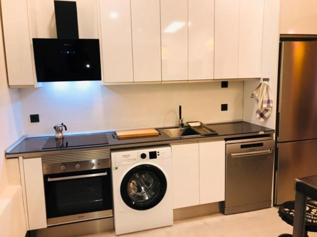 Apartment 7 Beds, 3bedr, Centro, Sol, Gran Via, Metro Noviciado, Callao *