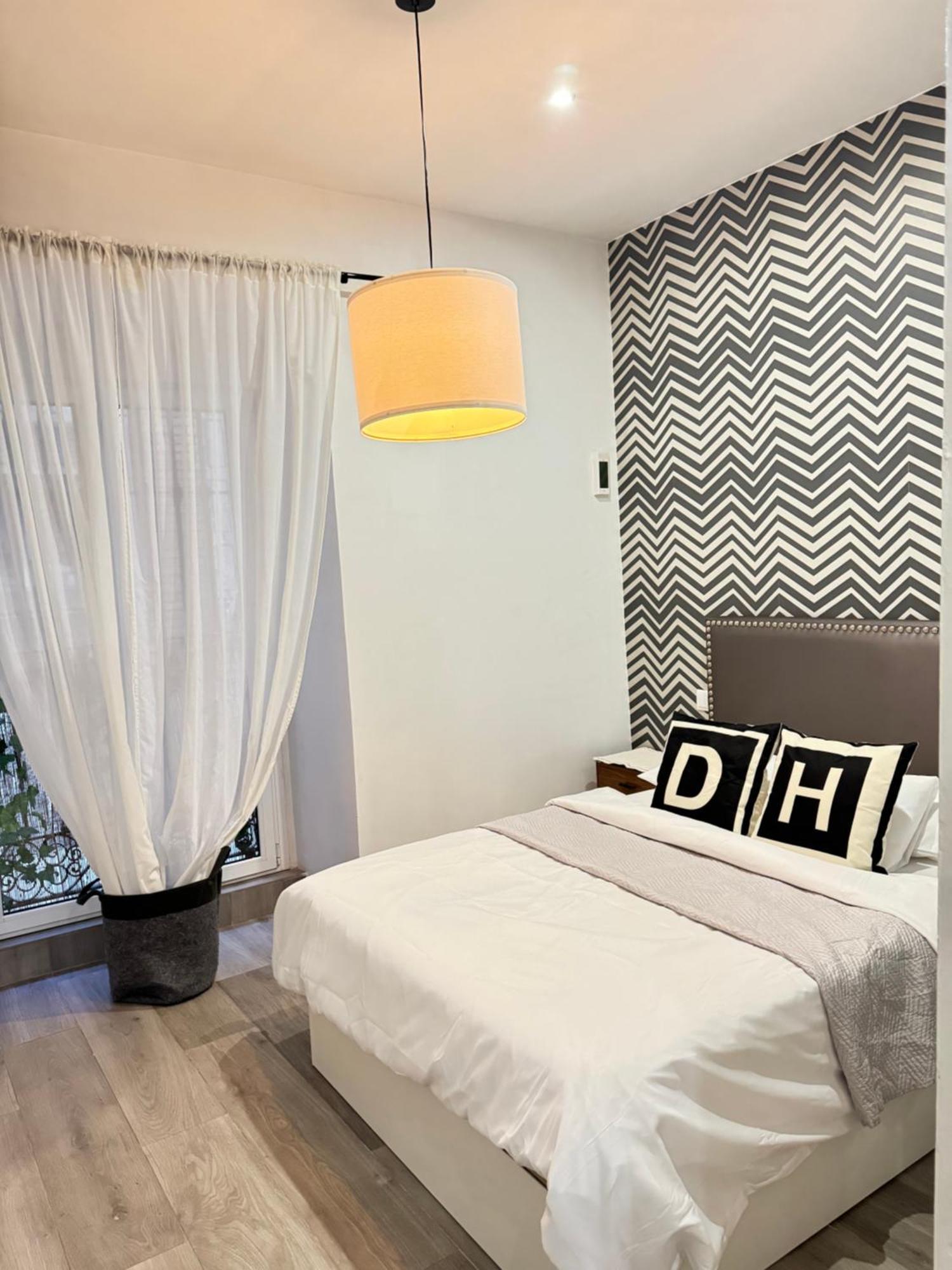 Dianthus House Apartment