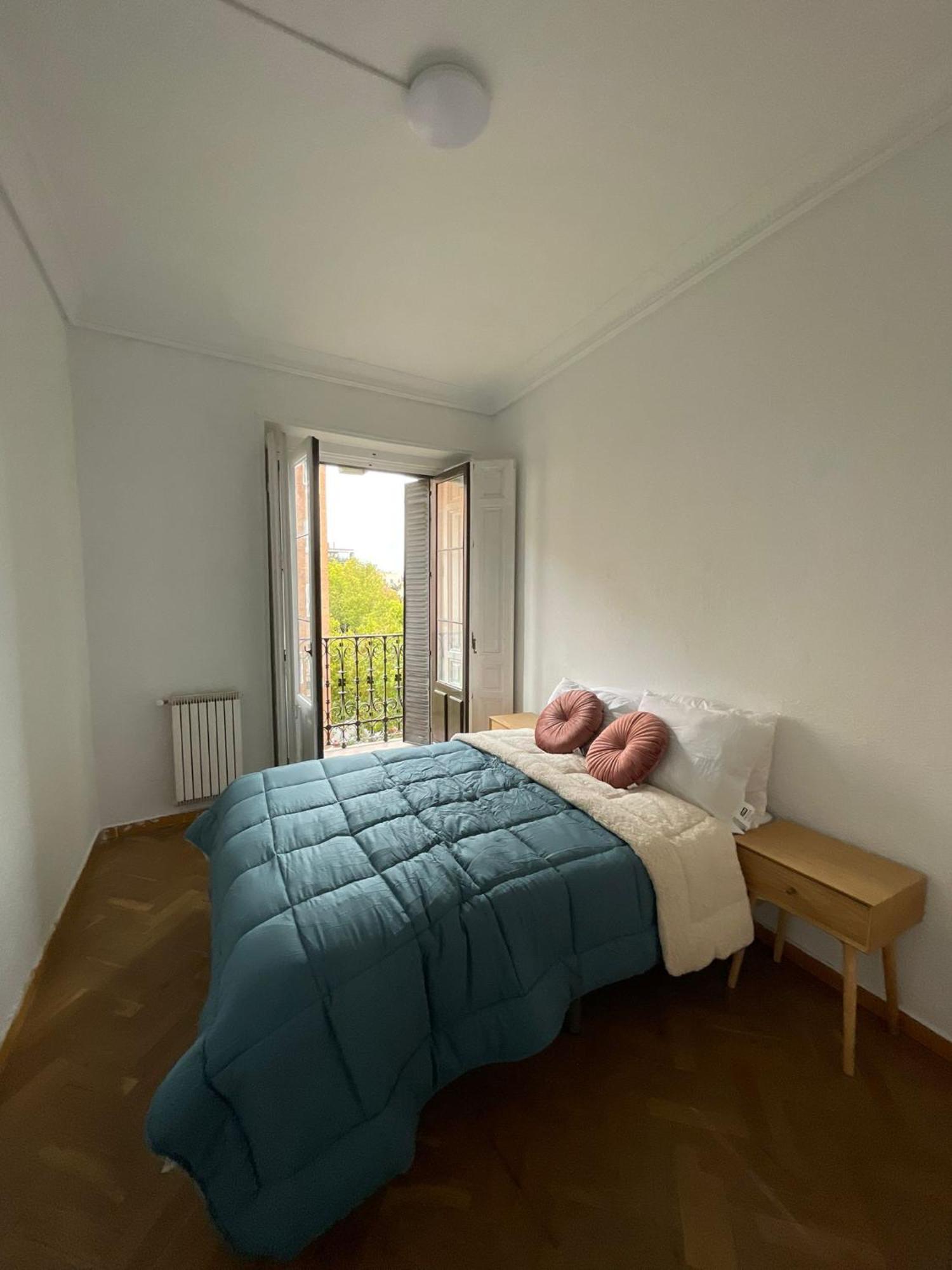 Gasthof First Stop- Lope De Vega's Dream Coliving *
