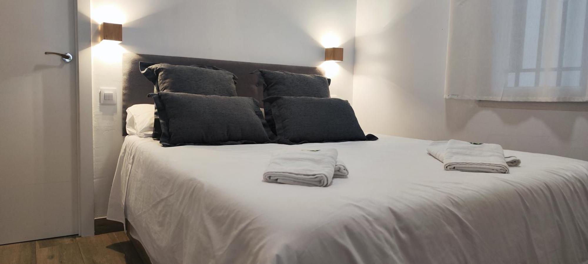 Apartment Entero Junto A Cuatro Caminos Con Licencia Del Ayto De