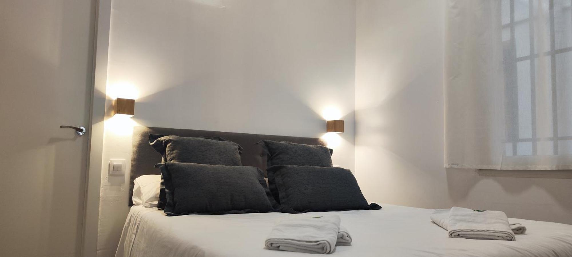 Apartment Entero Junto A Cuatro Caminos Con Licencia Del Ayto De