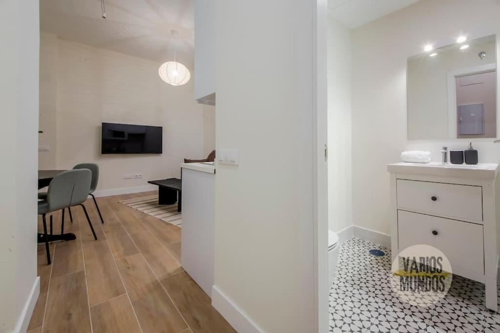 Cozy Y Centrico 6pax En Plaza Del Carmen E2 Madrid