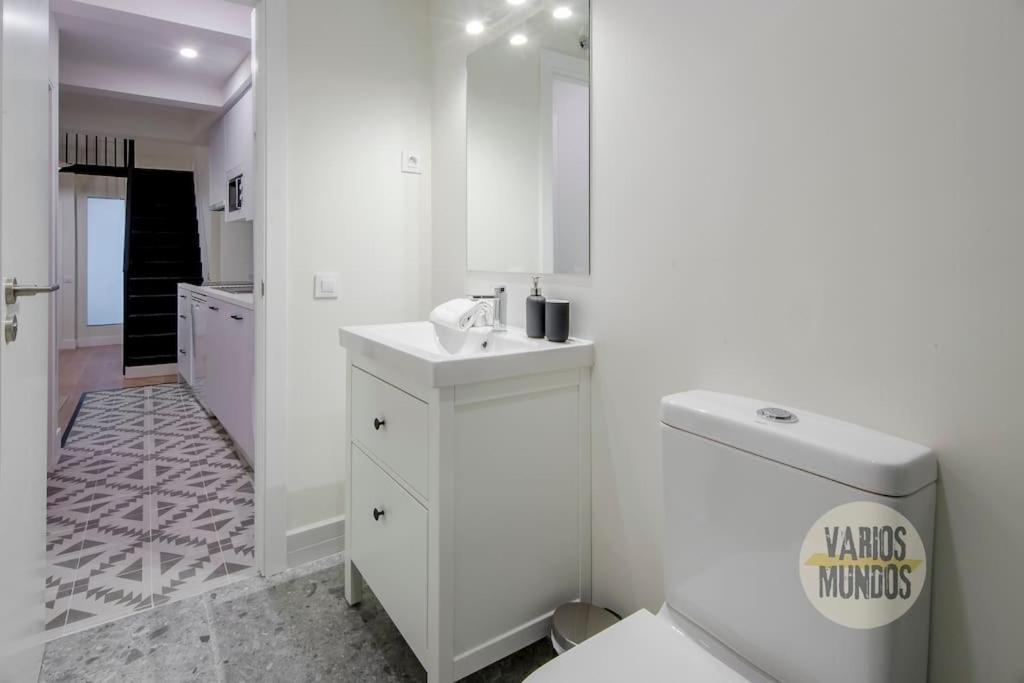 Apartamento Nuevo Y Centrico 7px En Plena Plaza Del Carmen E2 *