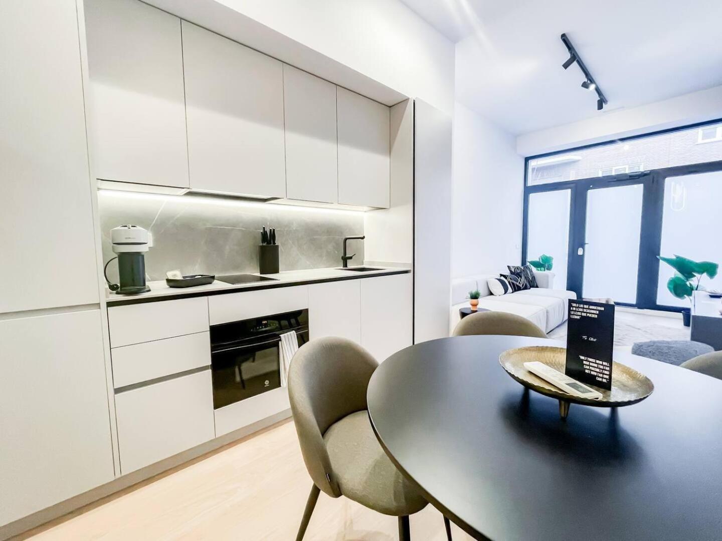 Breton De Herreros 54 * Madrid