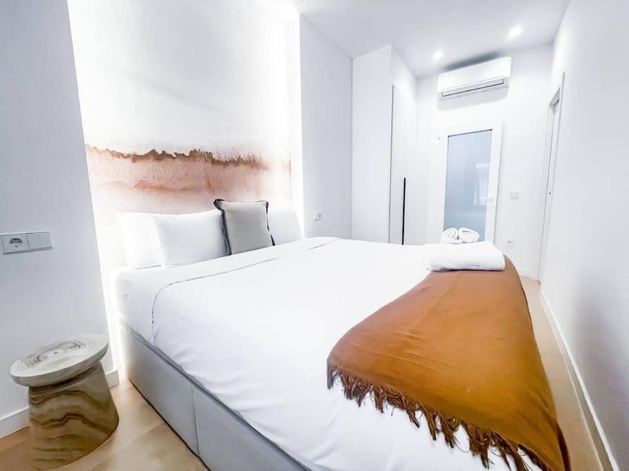 Breton De Herreros 54 * Madrid