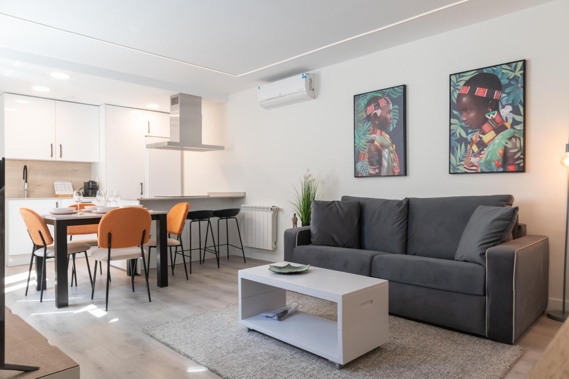 Aparthotel Reina 15 *