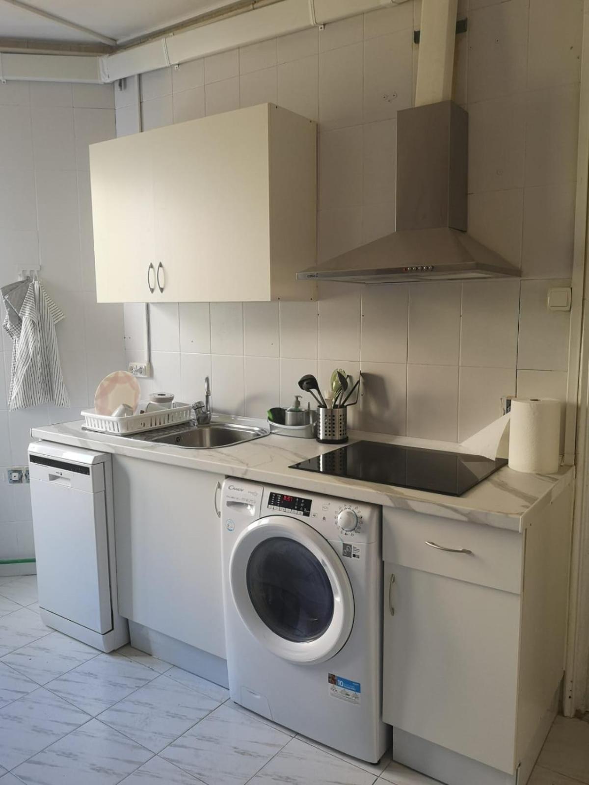 First Stop- Lope De Vega's Dream Coliving Gasthof Madrid