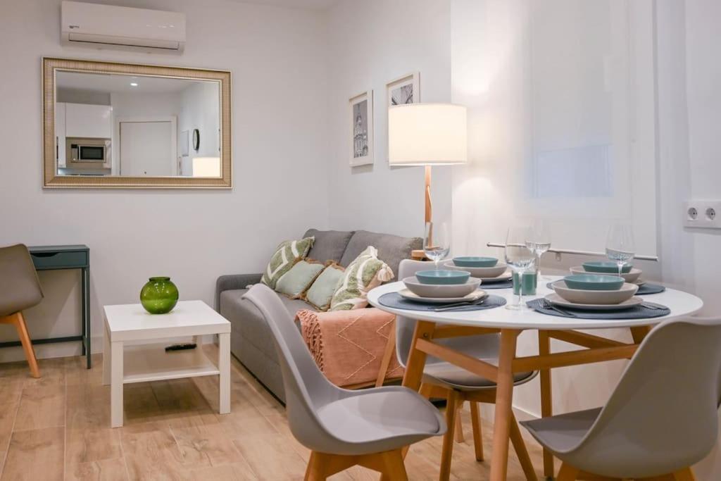 Apartment For Temporal Moderno En Acacias Con Excelente Ubicacion En El Centro De Pes57 Madrid