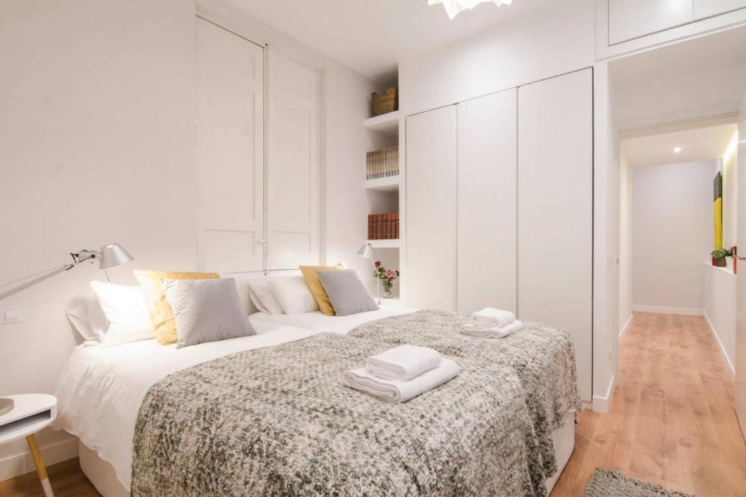 Apartment Renovated And Modern- 3bd 2bth- Anton Martin