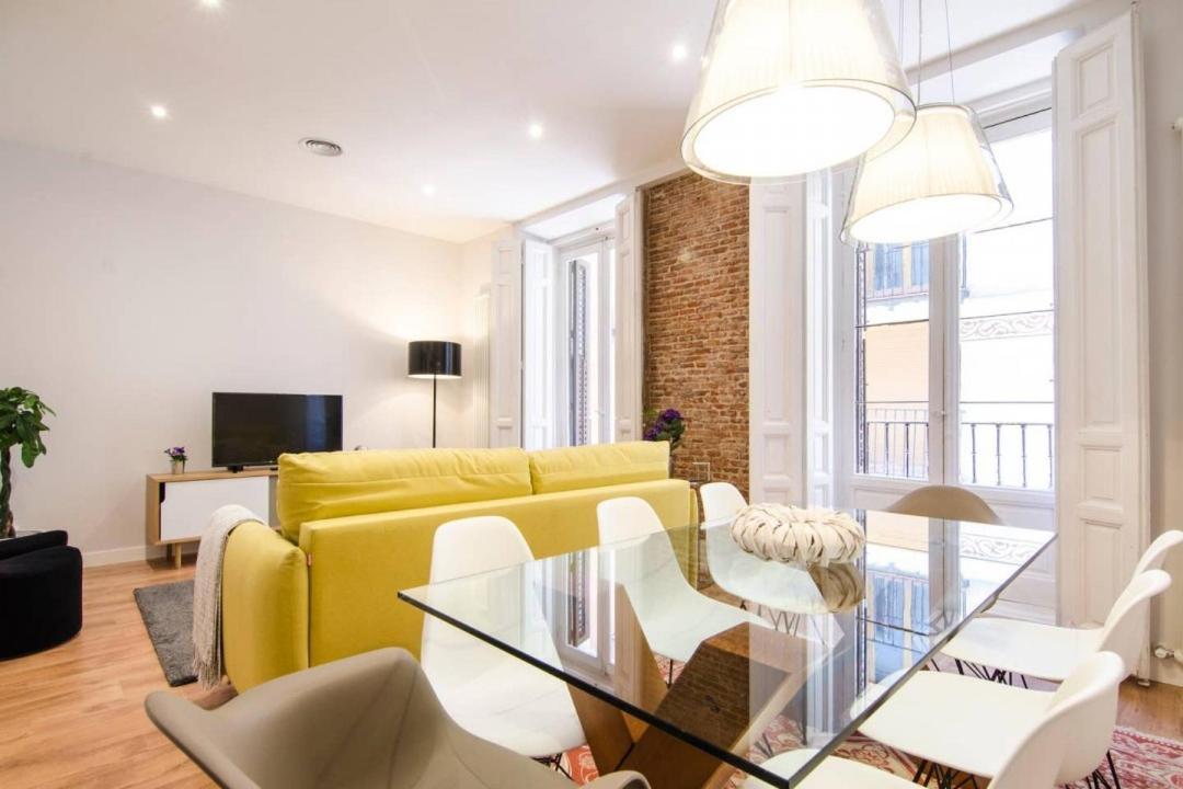 Renovated And Modern- 3bd 2bth- Anton Martin Apartment