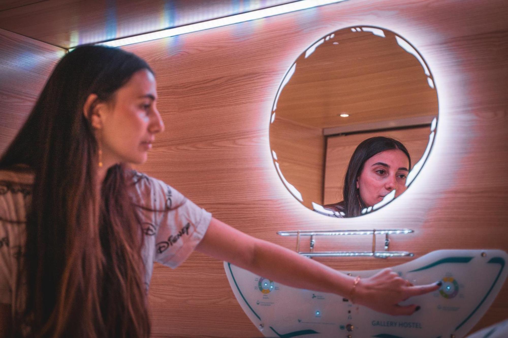 Kapselhotel Gallery Residencia
