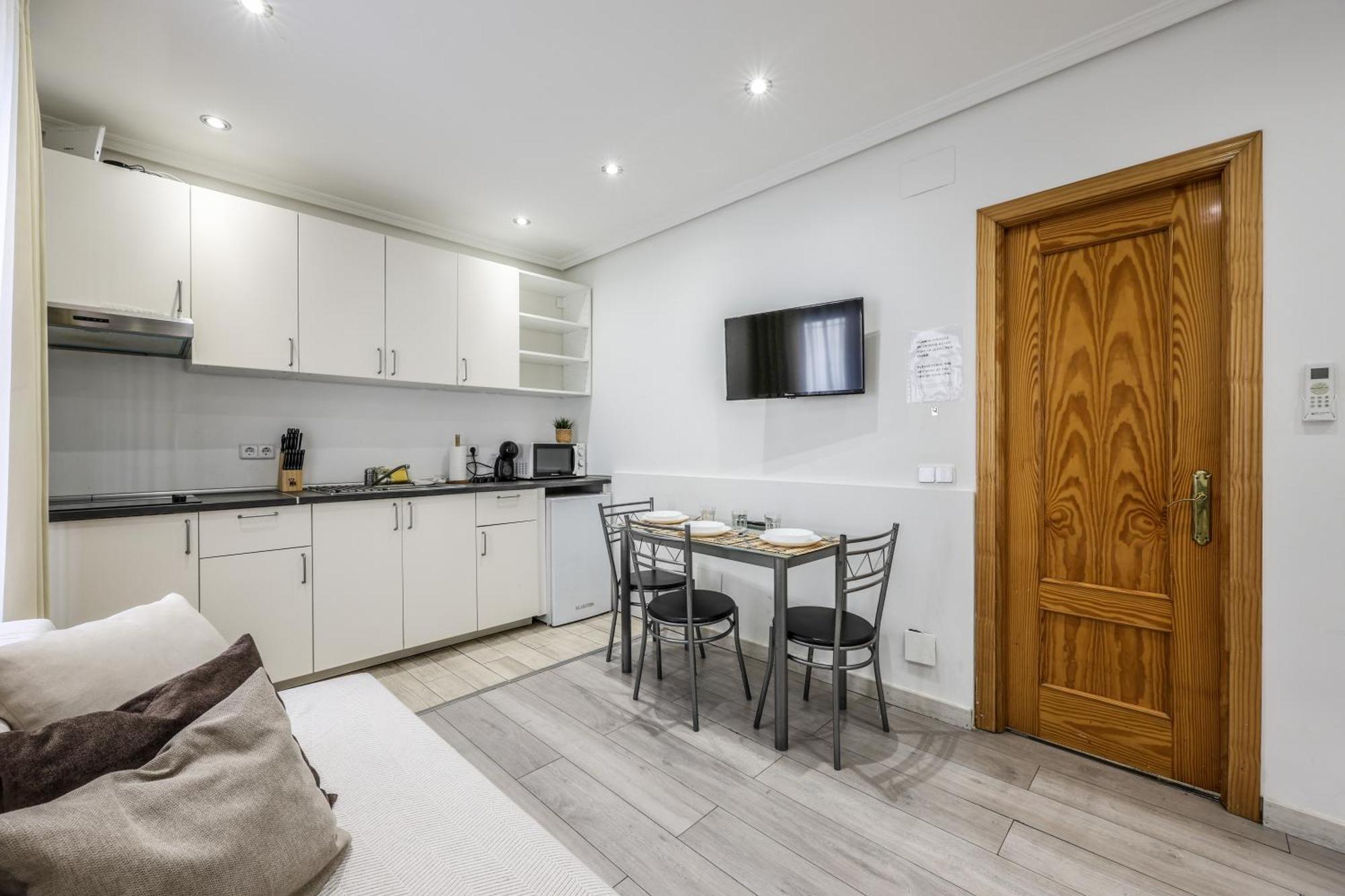 Classy Close To Retiro Park, Madrid