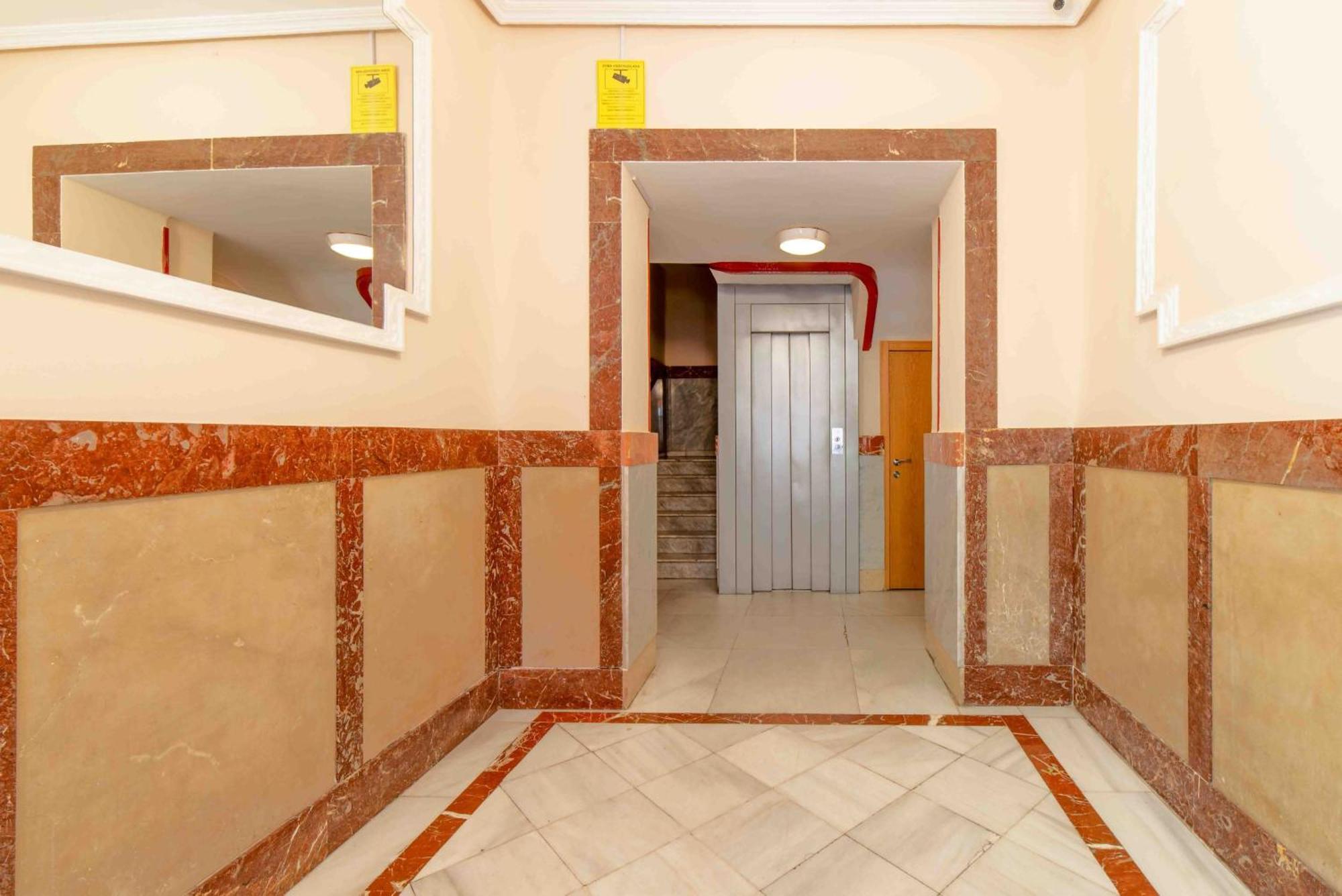 Acogedor Piso En Barrio De Salamanca 2 Hab 2 Bano