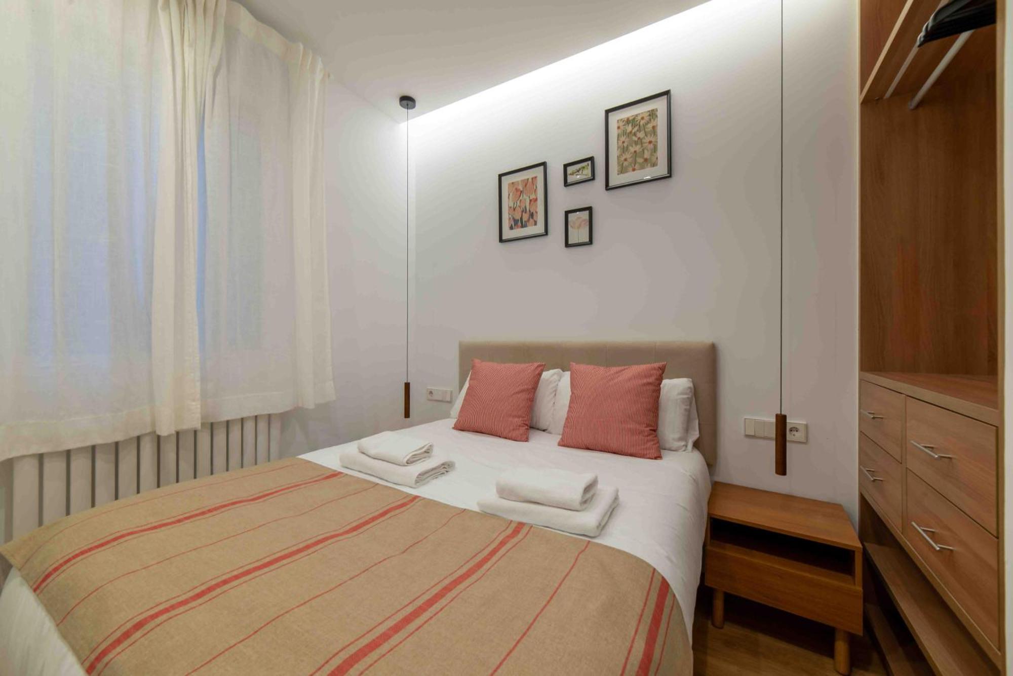 Apartamento Piso Moderno En Barrio De Salamanca Madrid