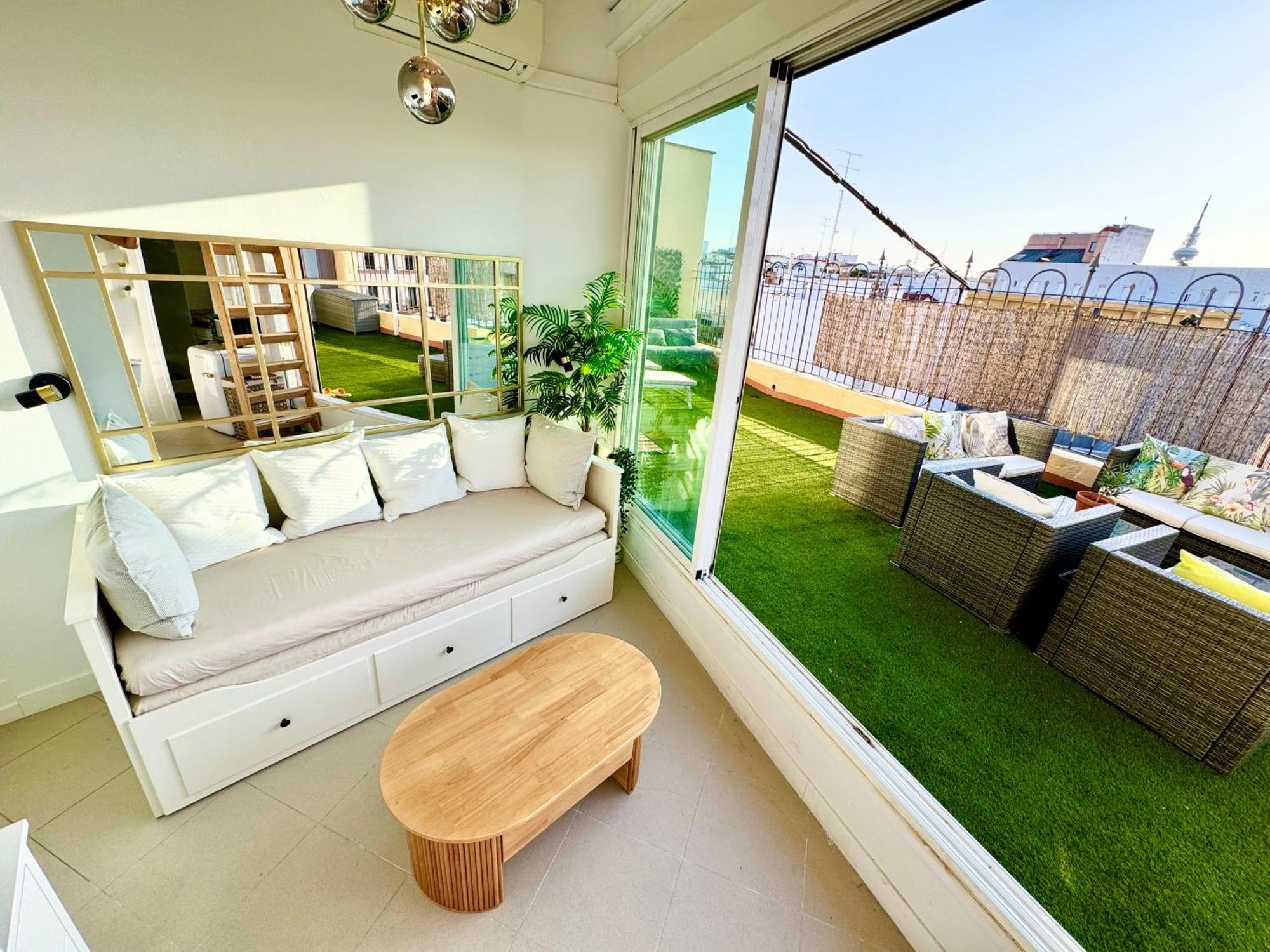 Retiro Park-roof & Huge Terrace Apartment