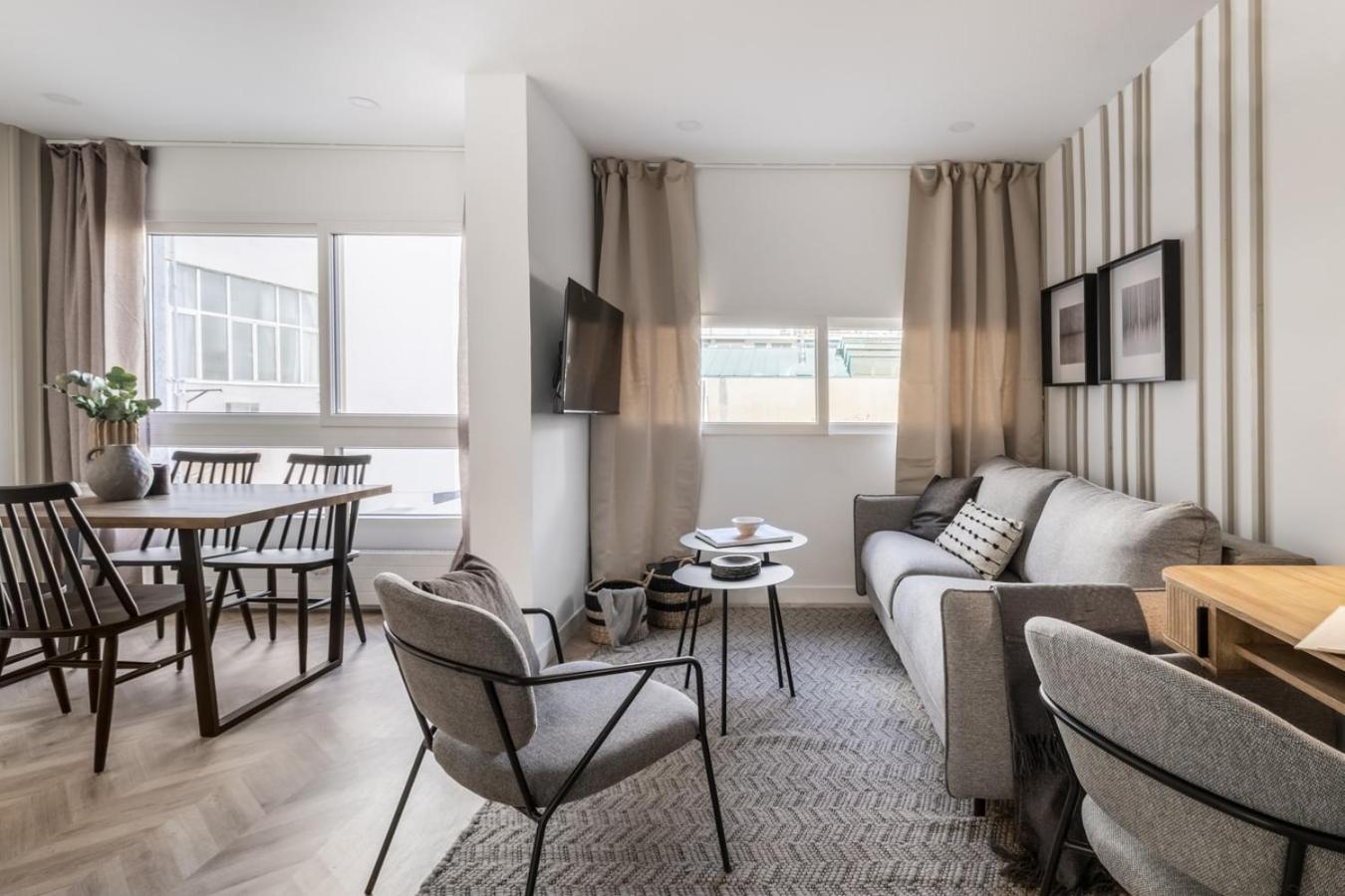 Apartment Abanico - 1 Bedroom And Pool In Chamberi