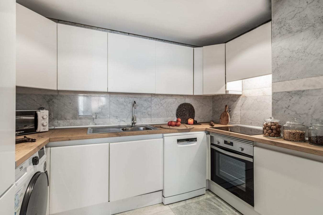 Cardet - 2 Bedrooms And Pool In Almagro Apartment