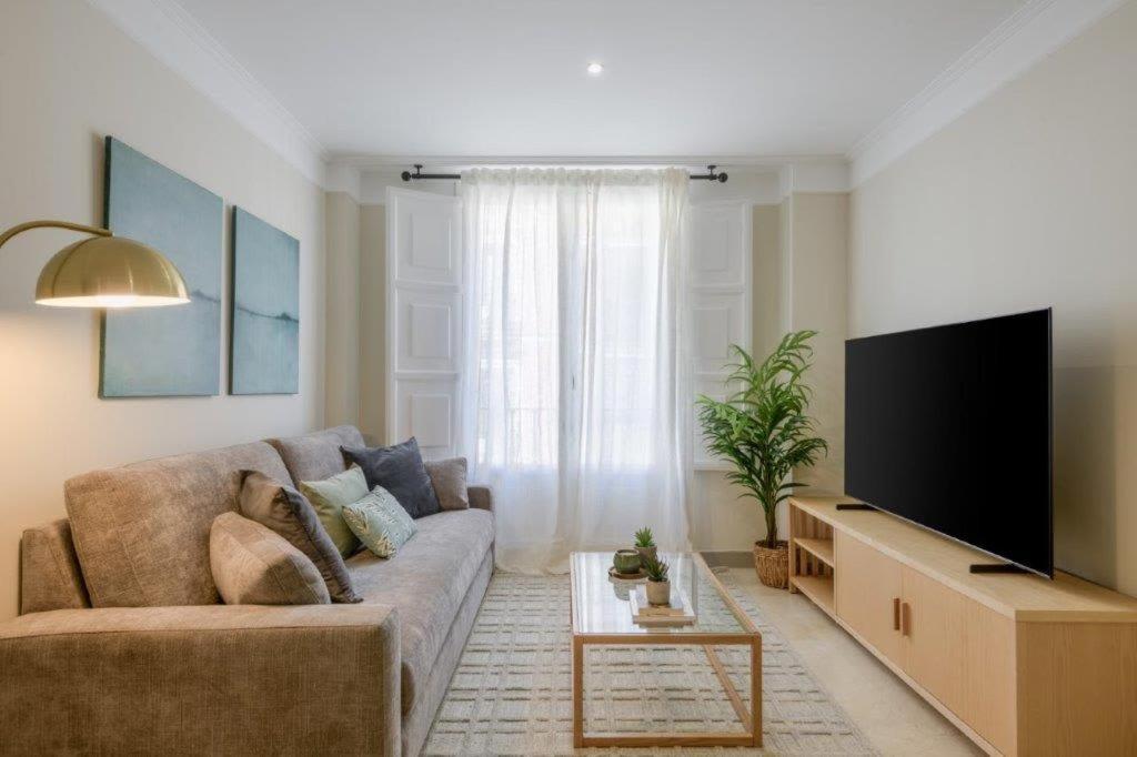 Atocha Exclusive Living Estilo Y Elegancia En El Corazon De La Capital Apartment Madrid