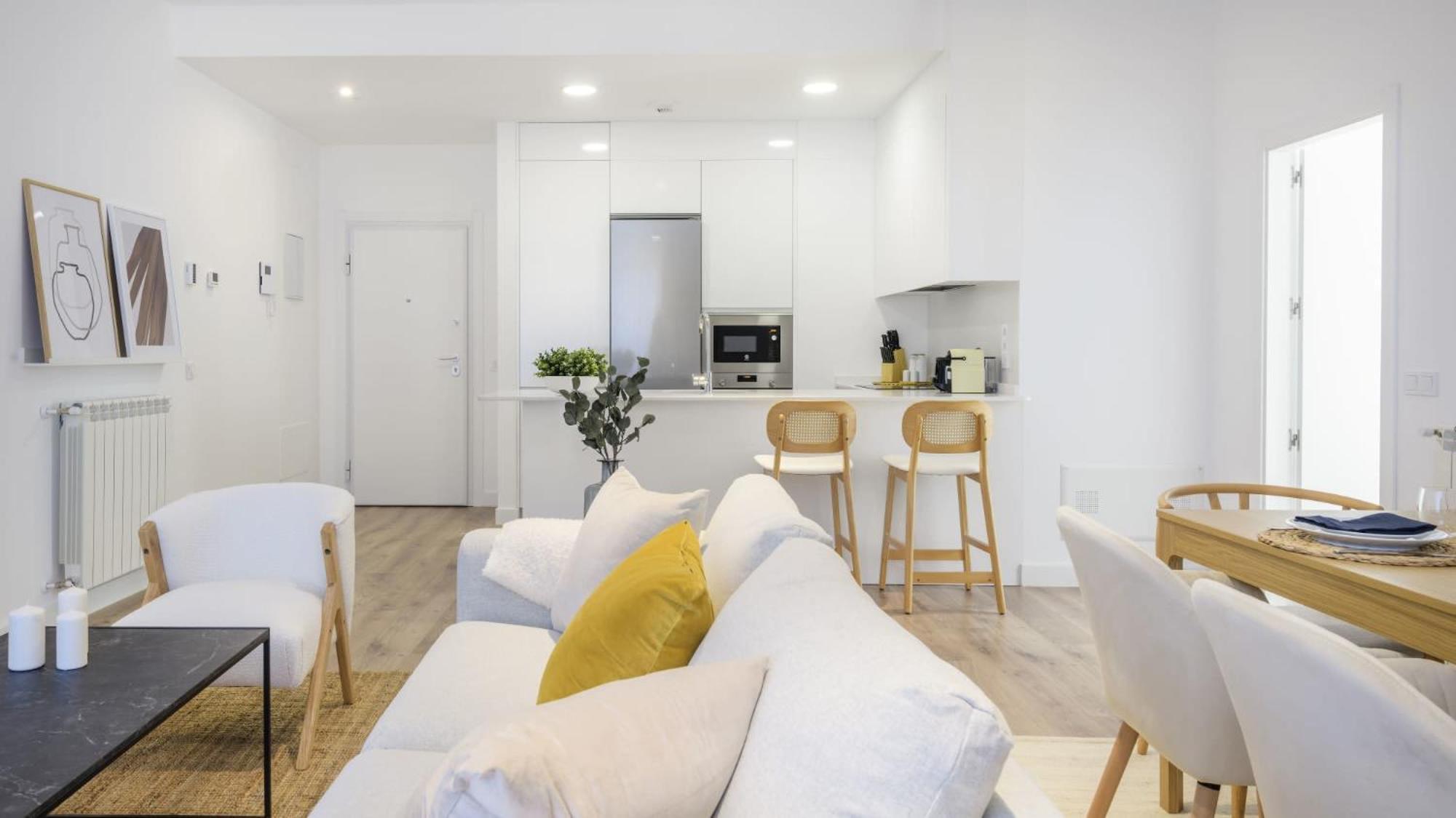 Avenida De San Luis 25, Design And Comfort In The True Style Of Madrid, Book Your Getaway Now! *