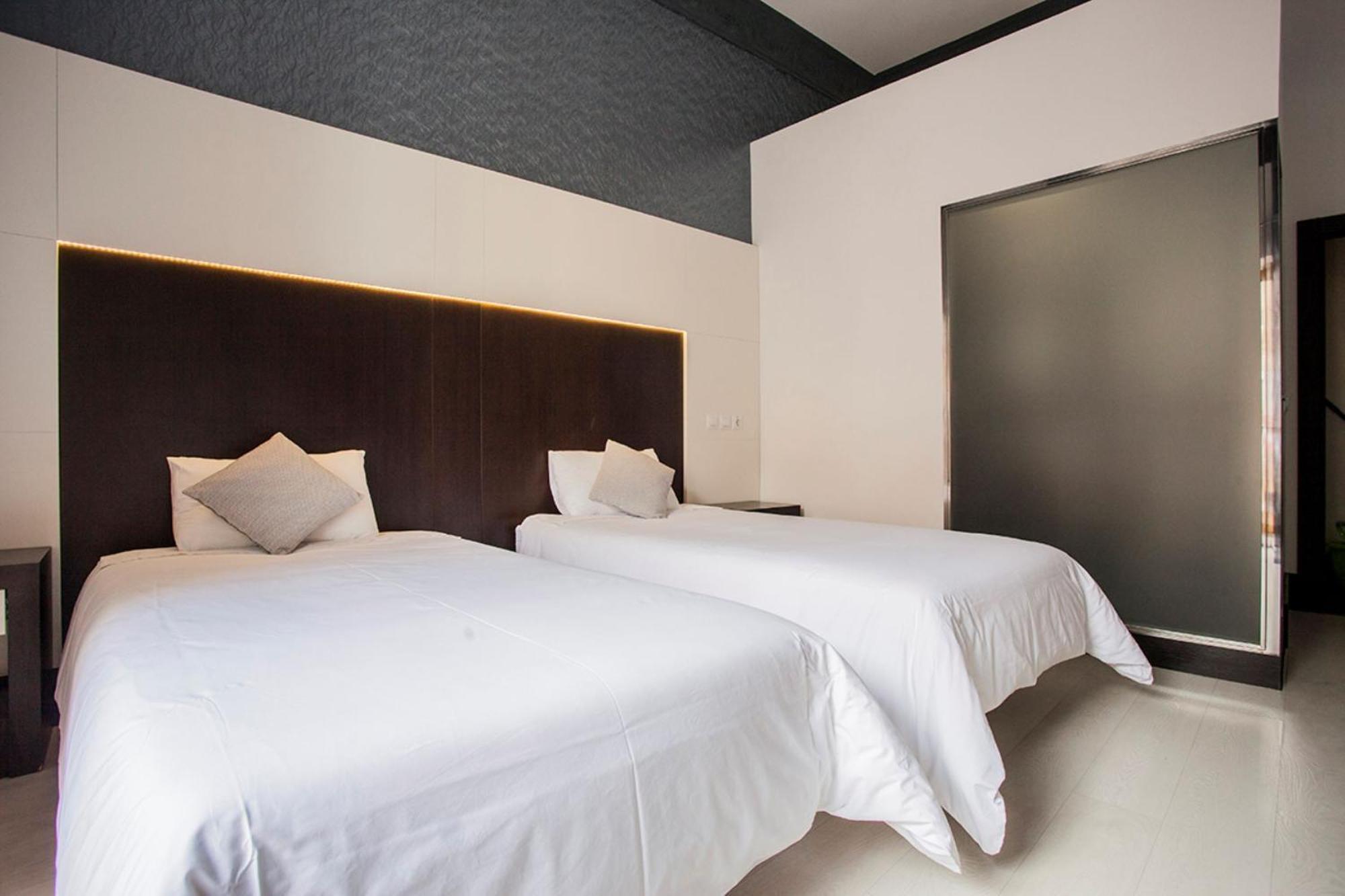 Alhambra Guest house Madrid