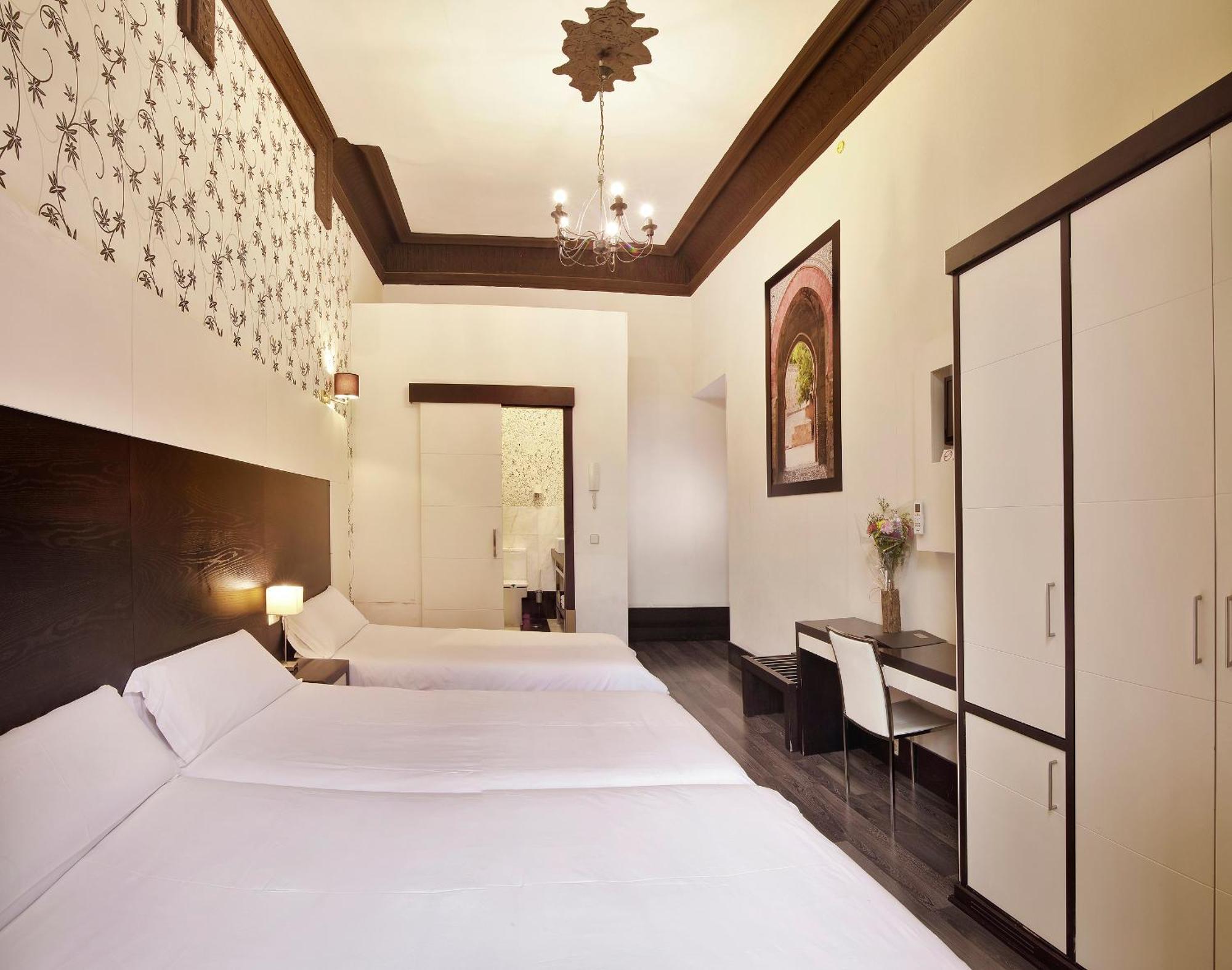 Alhambra Casa de hóspedes 3*