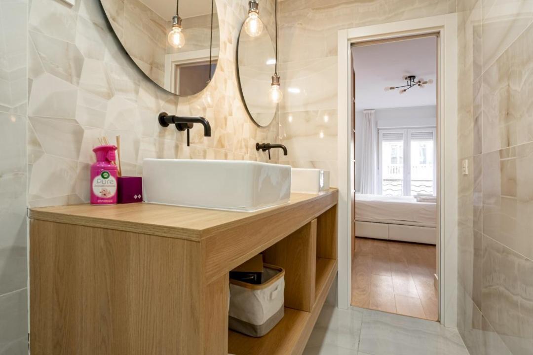 Apartment 3 Bedrooms 2 Bathrooms Furnished - Salamanca - Stylish - Mintystay