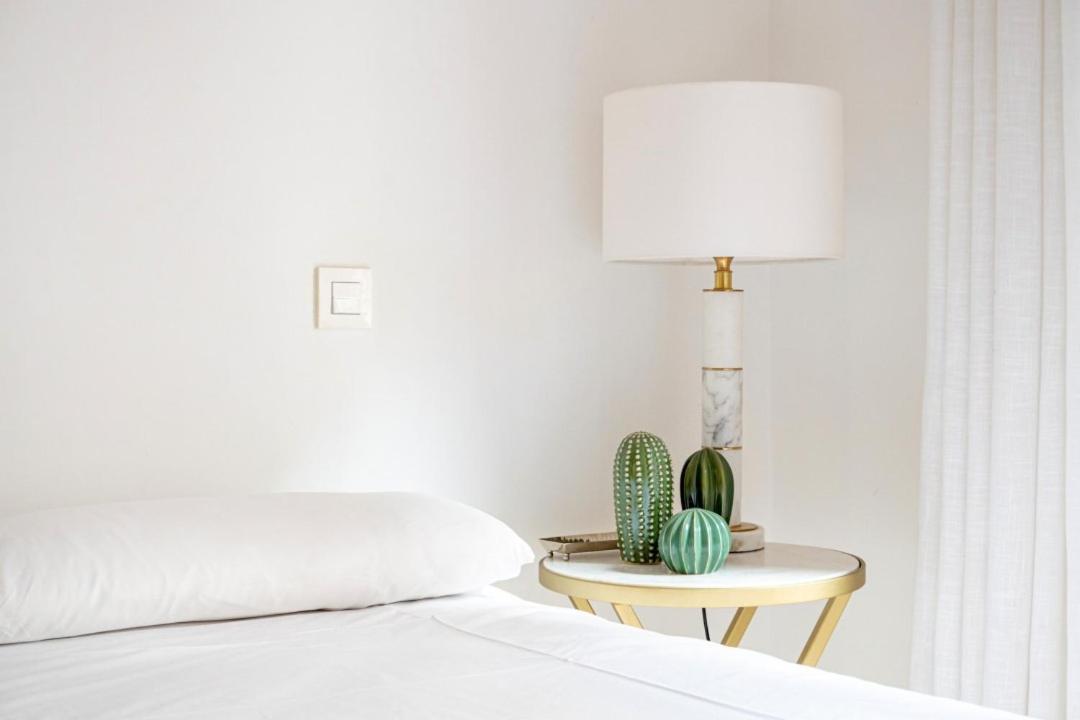 3 Bedrooms 2 Bathrooms Furnished - Salamanca - Stylish - Mintystay Apartment