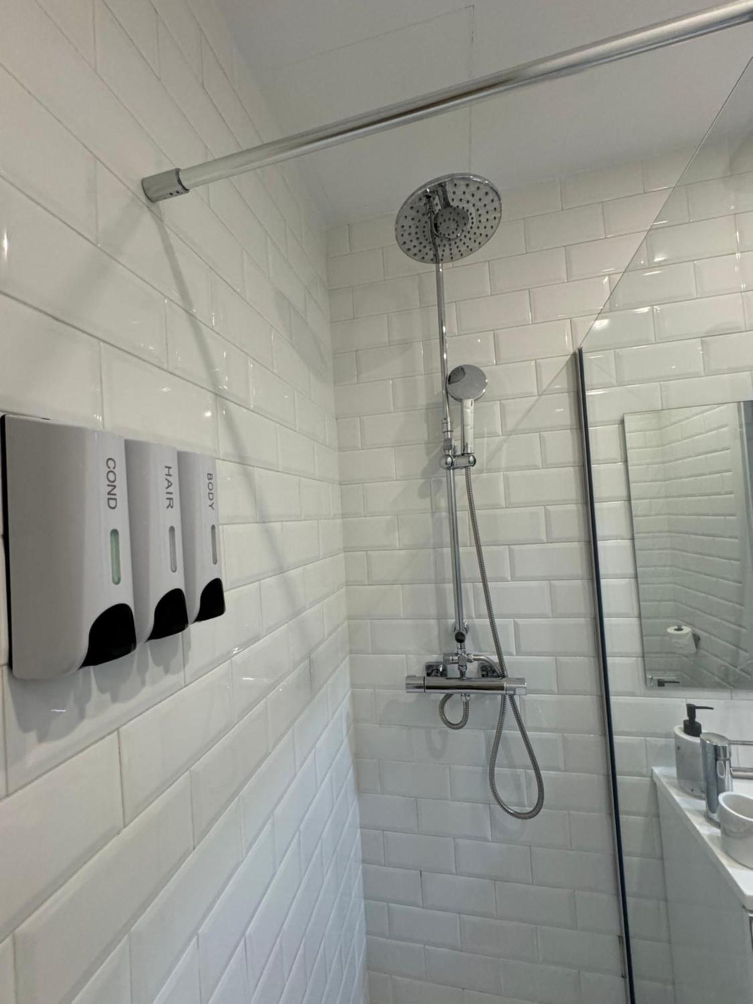 Apartment Dianthus House Madrid