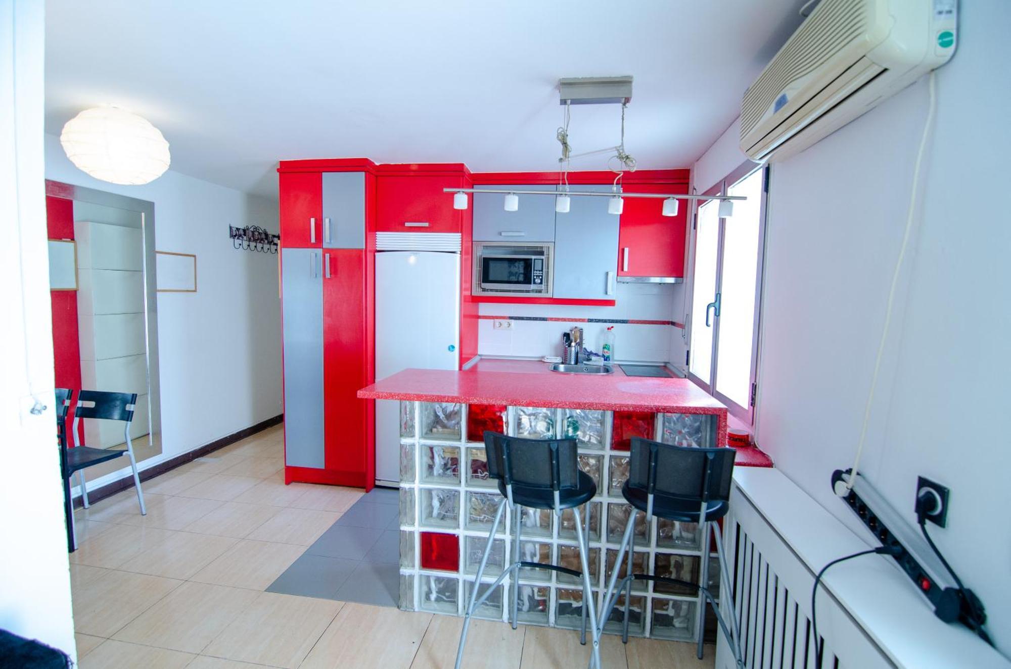 Apartment For Temporal Y Bonito Atico Con Terraza Val37 *