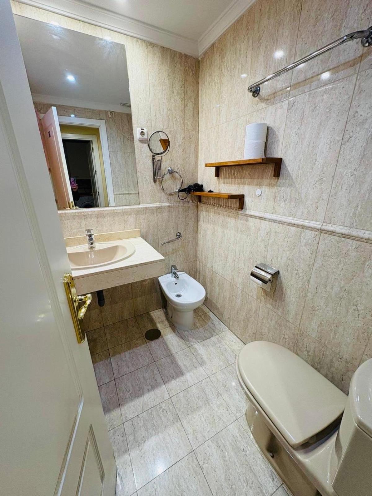 Pirra Airport Apartment Madrid