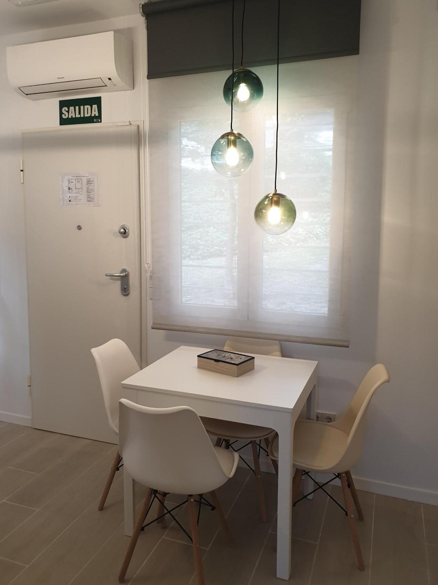 Nuevo Manoteras - Hospital Sanchinarro Apartment