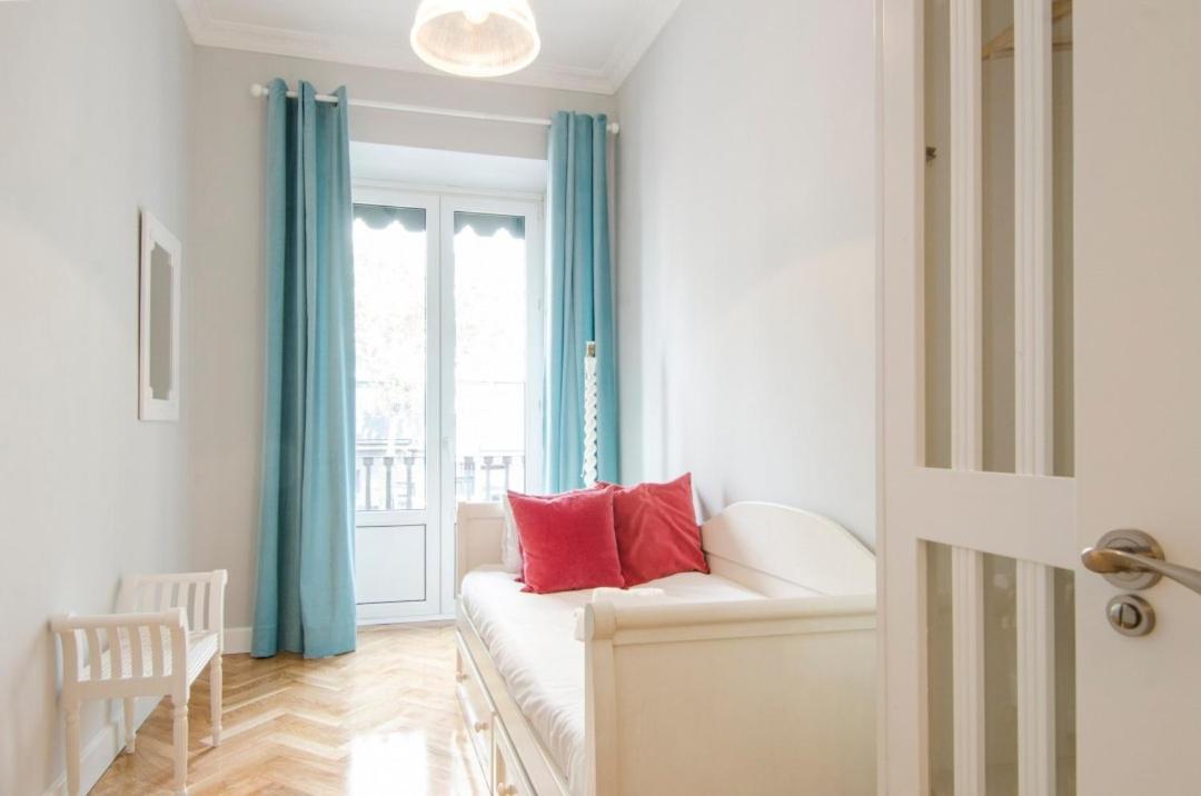 Minty - Atocha 4 Bd Apartment