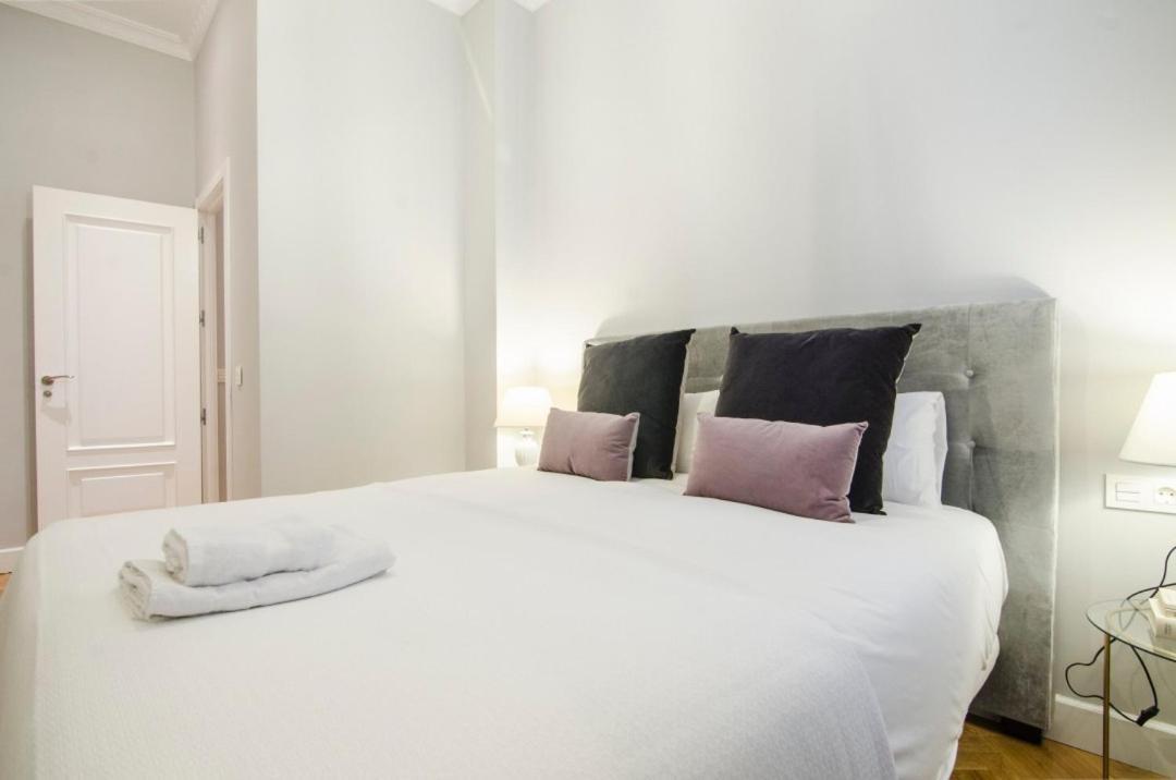 Minty - Atocha 4 Bd Apartment