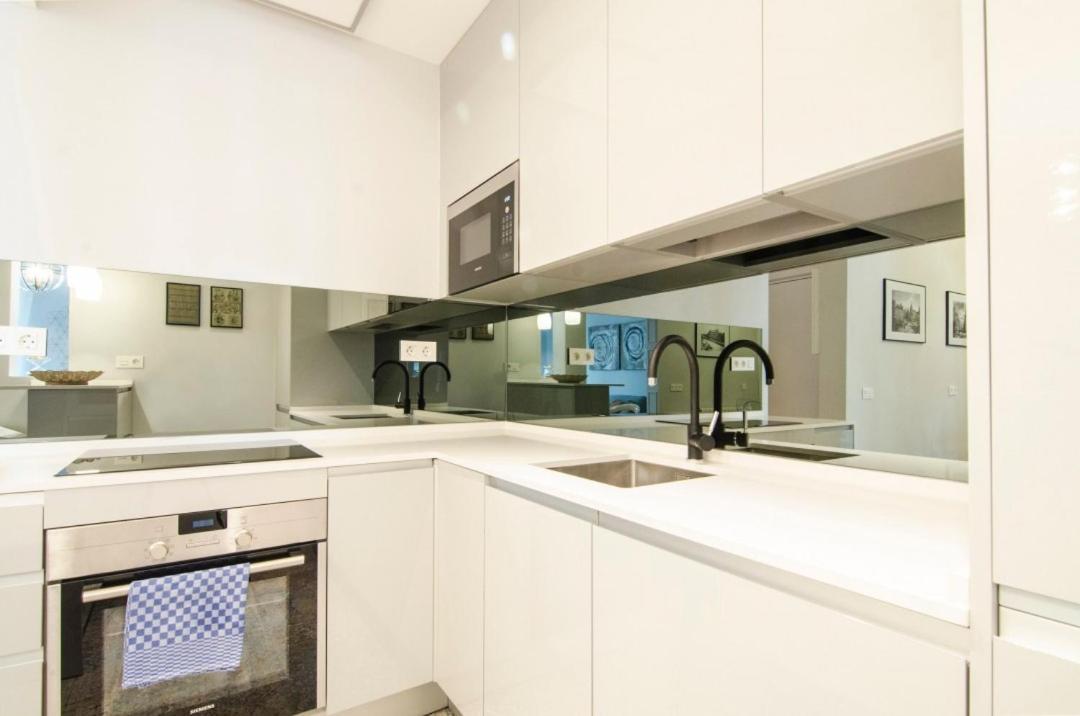 Minty - Atocha 4 Bd Apartment