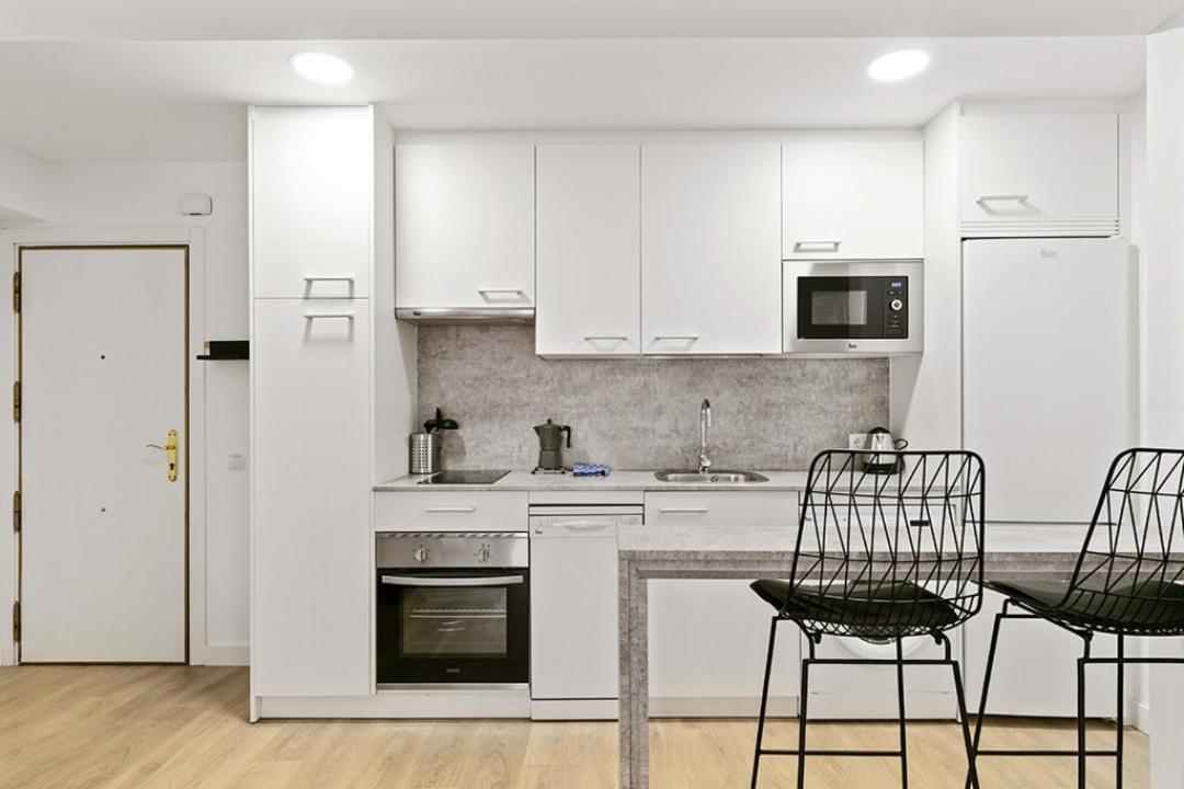 Refurnished One-bedroom Letras