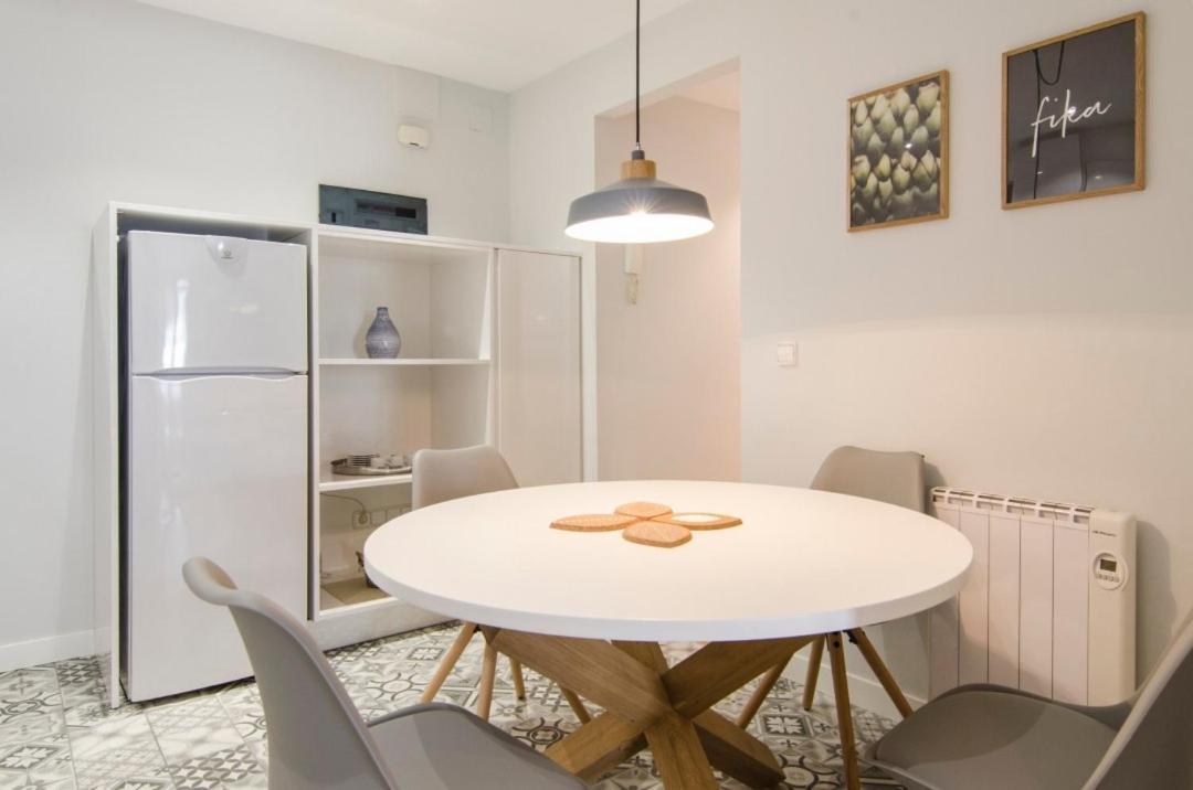 Personalized And Modern- 2 Bd 1bth- Opera Apartment Madrid