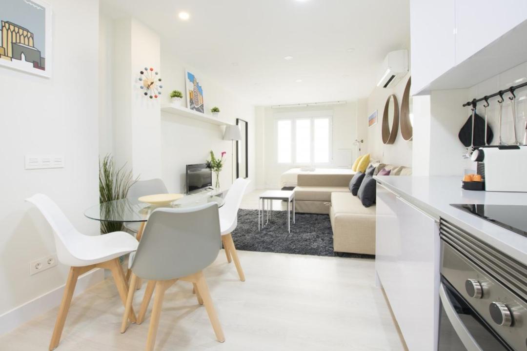 New And Cozy-studio-chueca Apartment