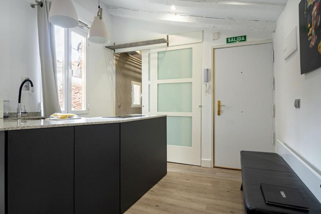 1 Bedroom 1 Bathroom Furnished - Sol - Bright Penthouse - Mintystay Apartamento Madrid